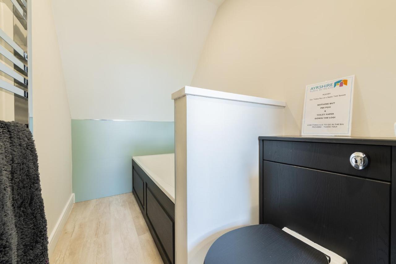 Nether Newton - Sleeps 12, Hottub, Sauna, Private Garden Newmilns Εξωτερικό φωτογραφία