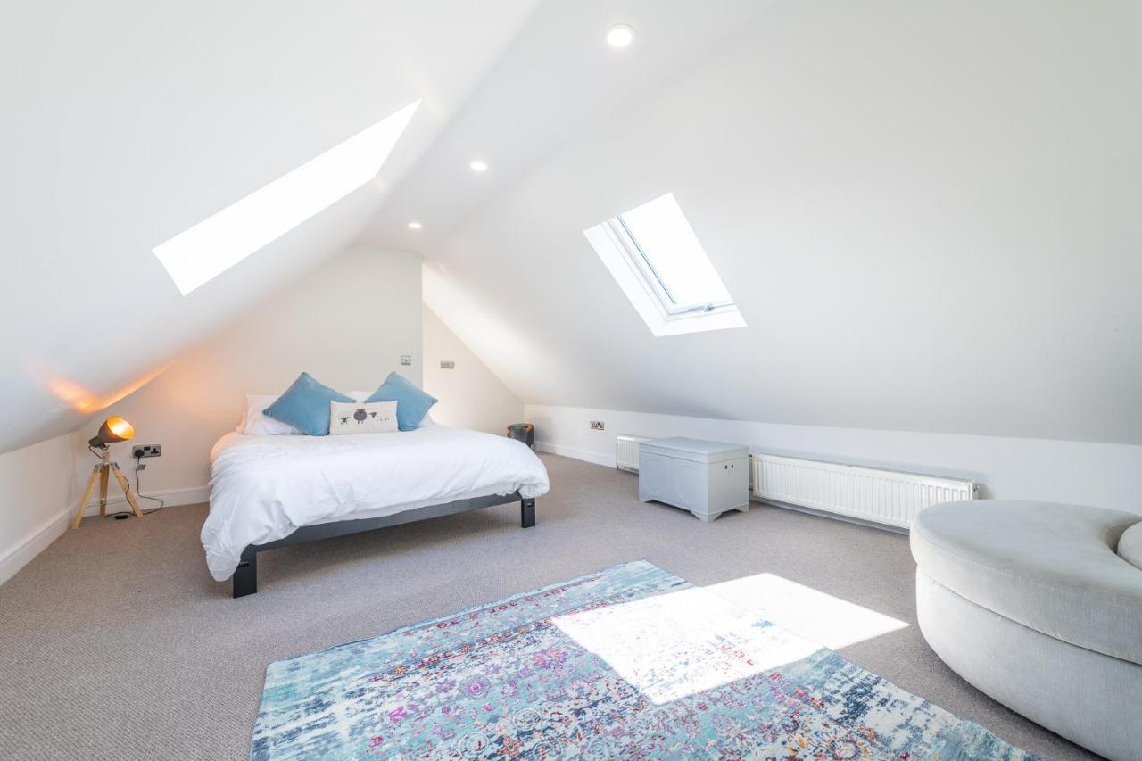 Nether Newton - Sleeps 12, Hottub, Sauna, Private Garden Newmilns Εξωτερικό φωτογραφία